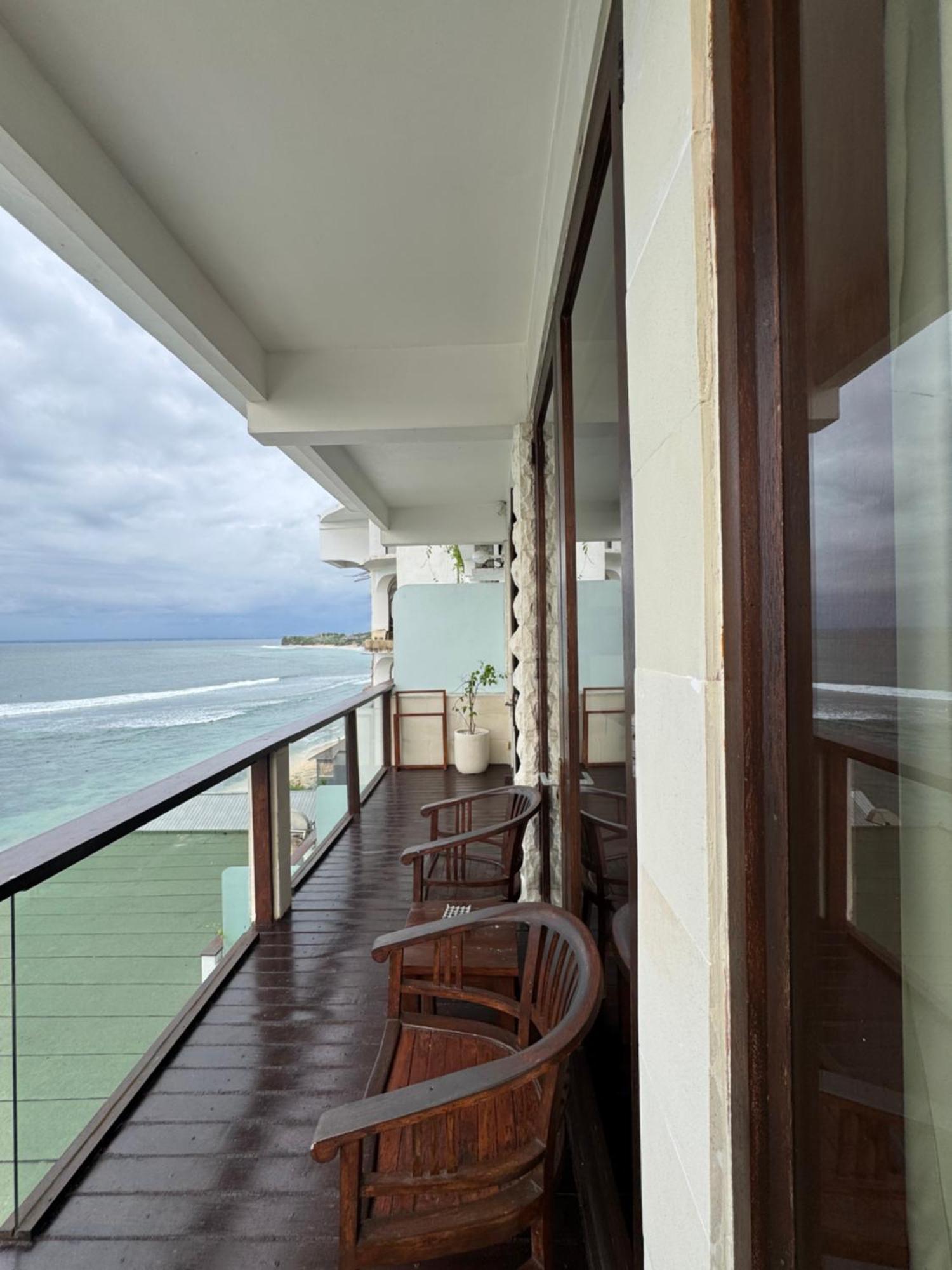Bale Bingin Beachfront Stay Uluwatu  Ruang foto