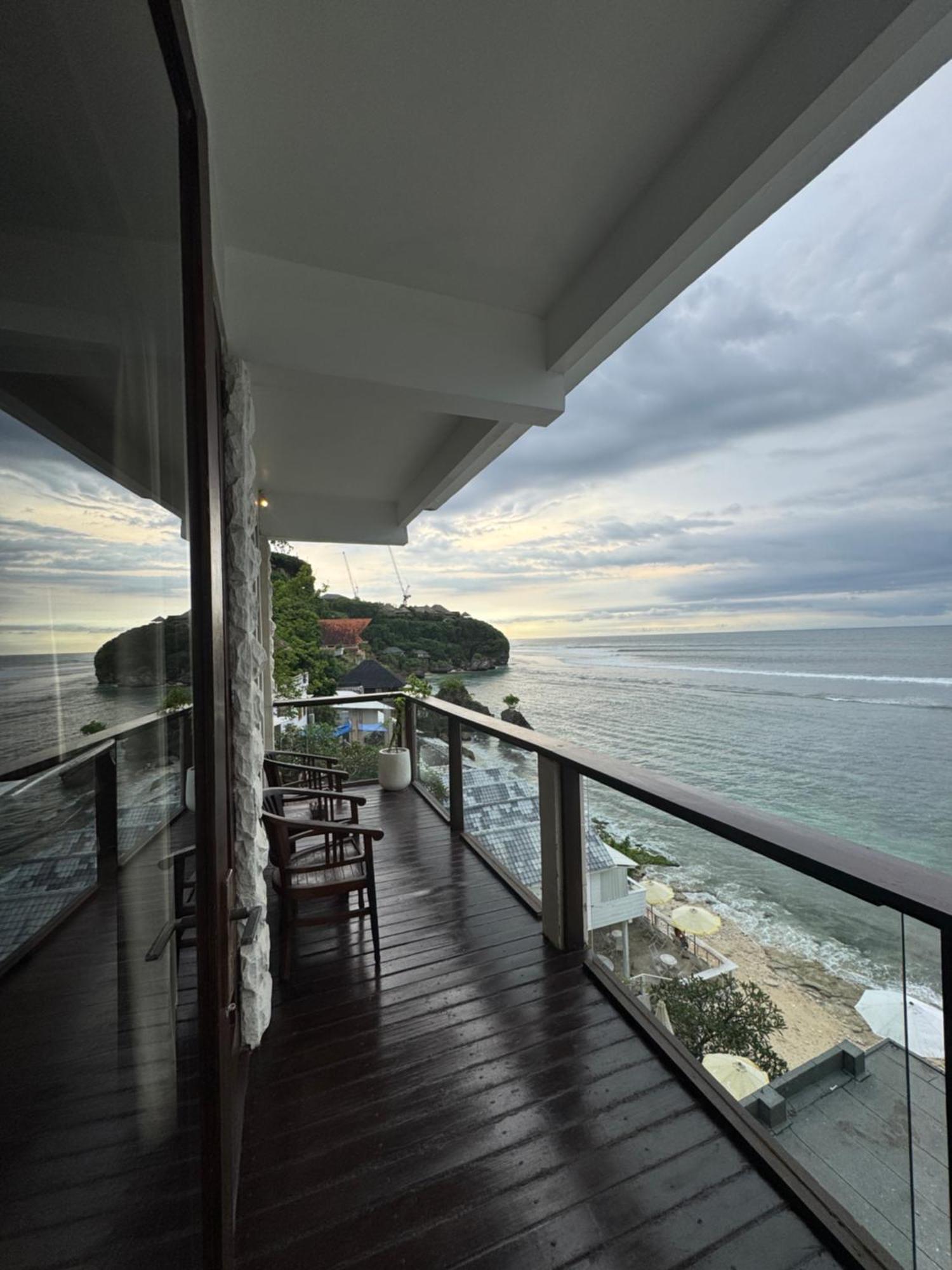 Bale Bingin Beachfront Stay Uluwatu  Ruang foto