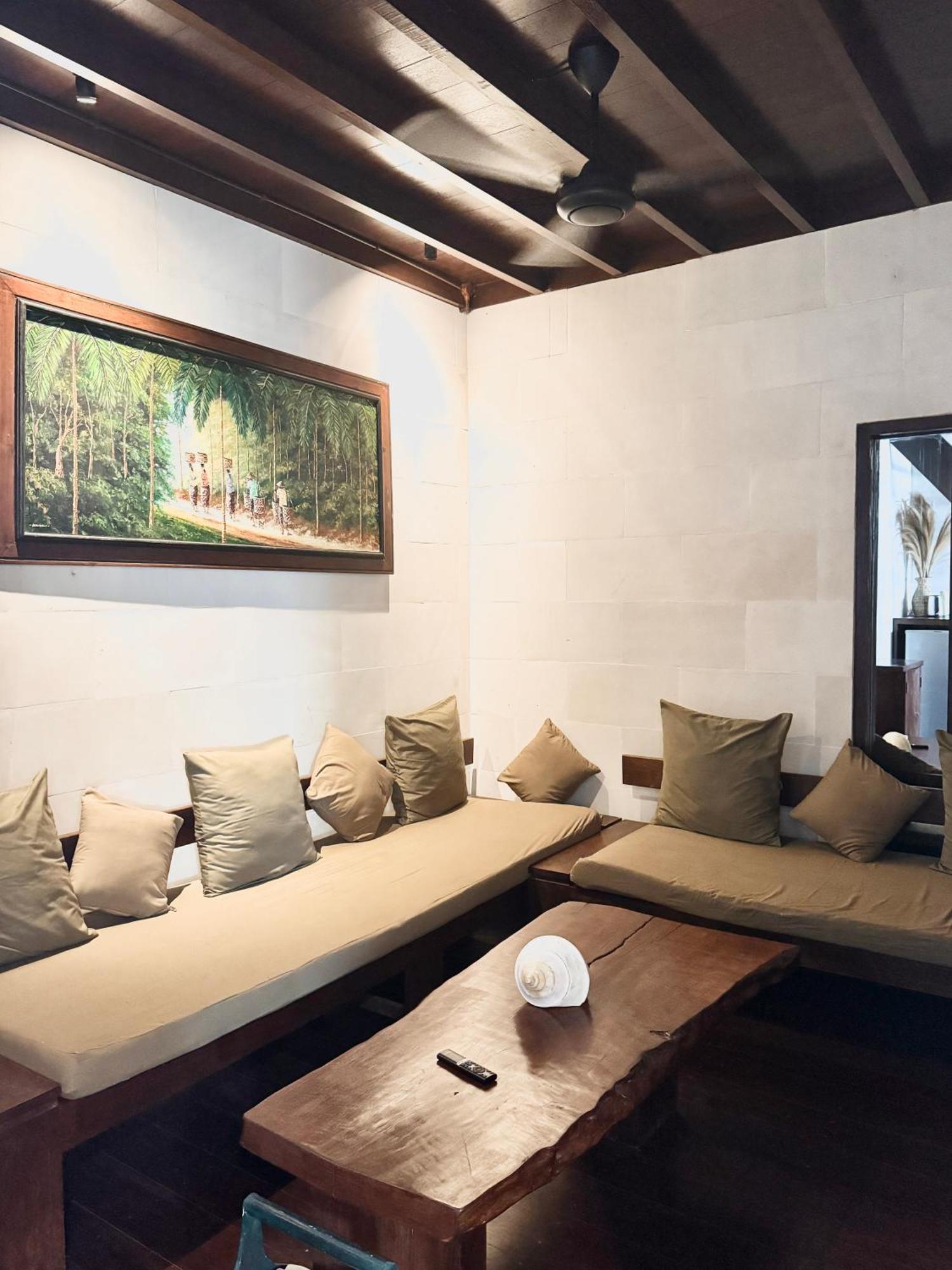 Bale Bingin Beachfront Stay Uluwatu  Ruang foto